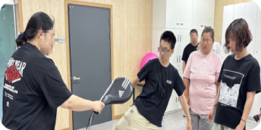 우리이웃장애인자립생활센터에서 진행하는 주간활동서비스 참여형 활동 중 신체ㆍ스포츠 사진4